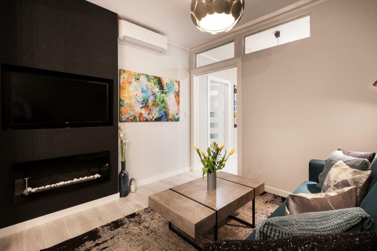 Apartments Cracow Wawrzynca By Noclegi Renters كراكوفيا المظهر الخارجي الصورة