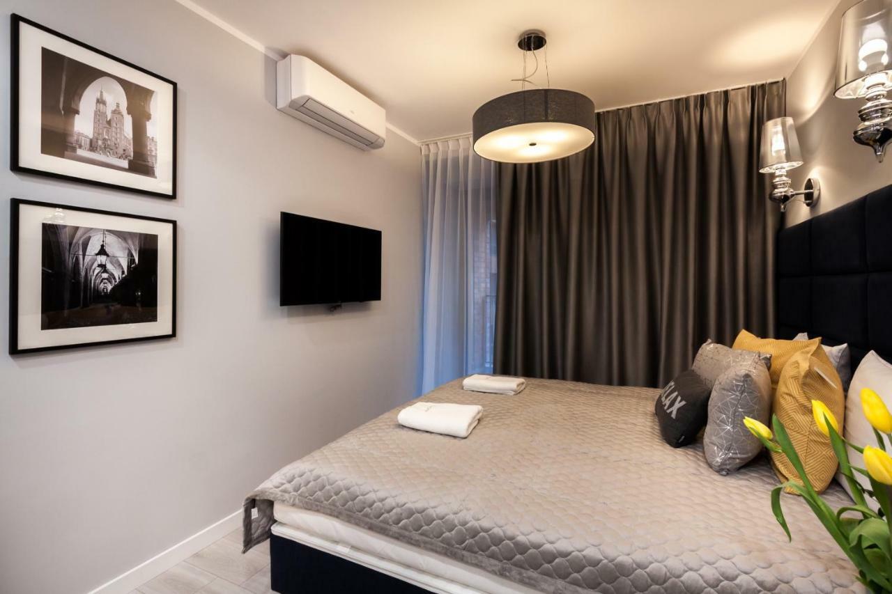 Apartments Cracow Wawrzynca By Noclegi Renters كراكوفيا المظهر الخارجي الصورة